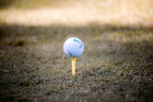 フェアウェイのディボット修復方法は？