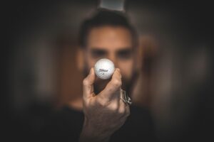 ゴルフ初心者がゴルフスクールを比較する際のポイントは？